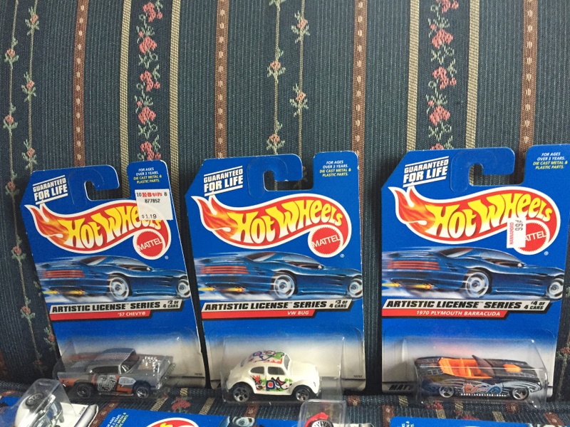 Illustration for article titled Enormous Die-Cast Collection - Box 45 - Let the Hot Wheels Roll...